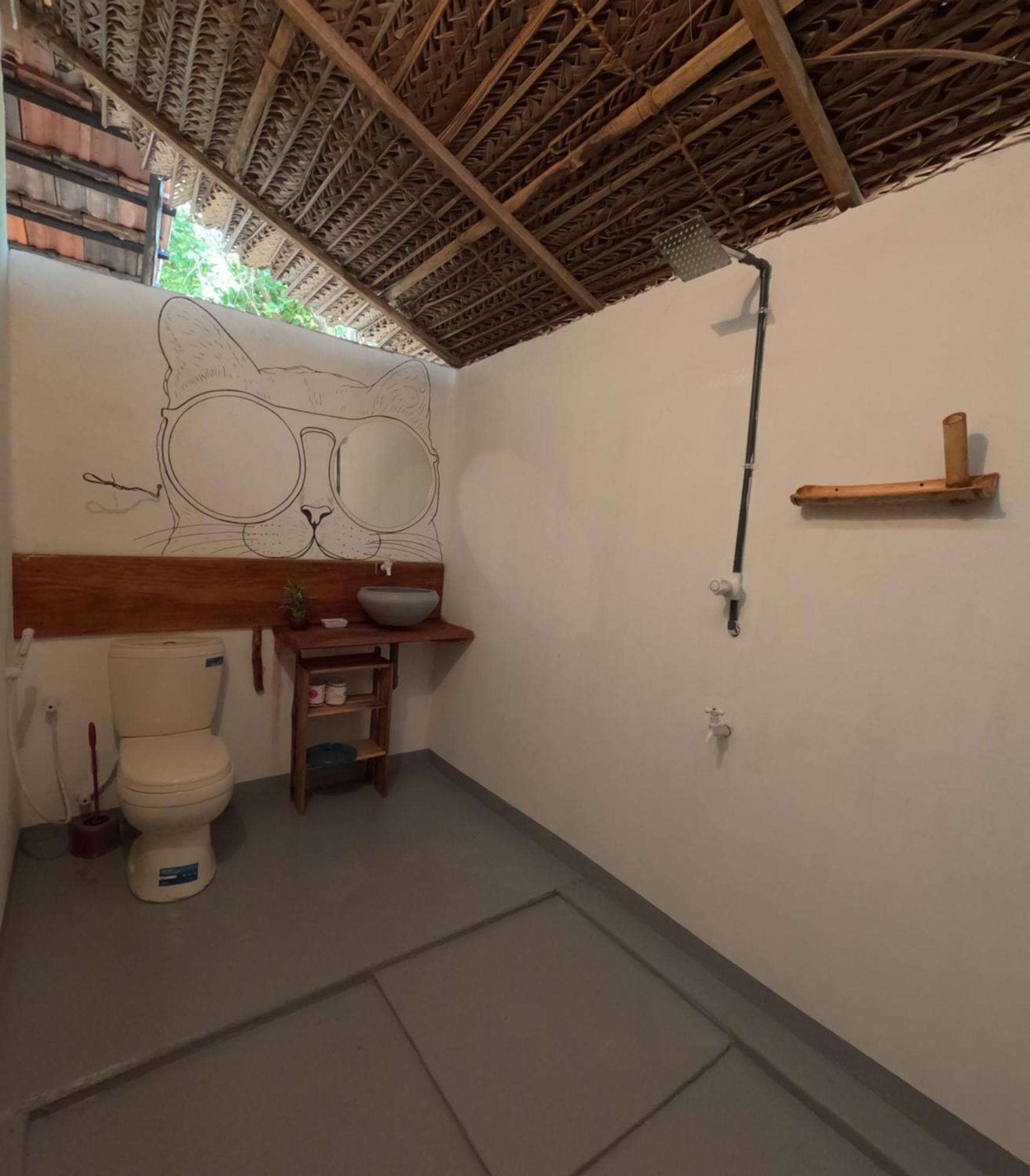 C U Hostel Trincomalee Bagian luar foto