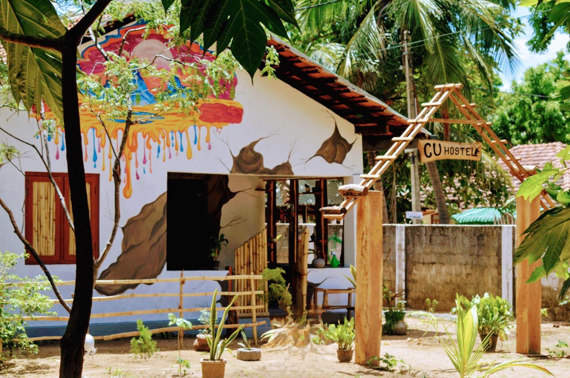 C U Hostel Trincomalee Bagian luar foto