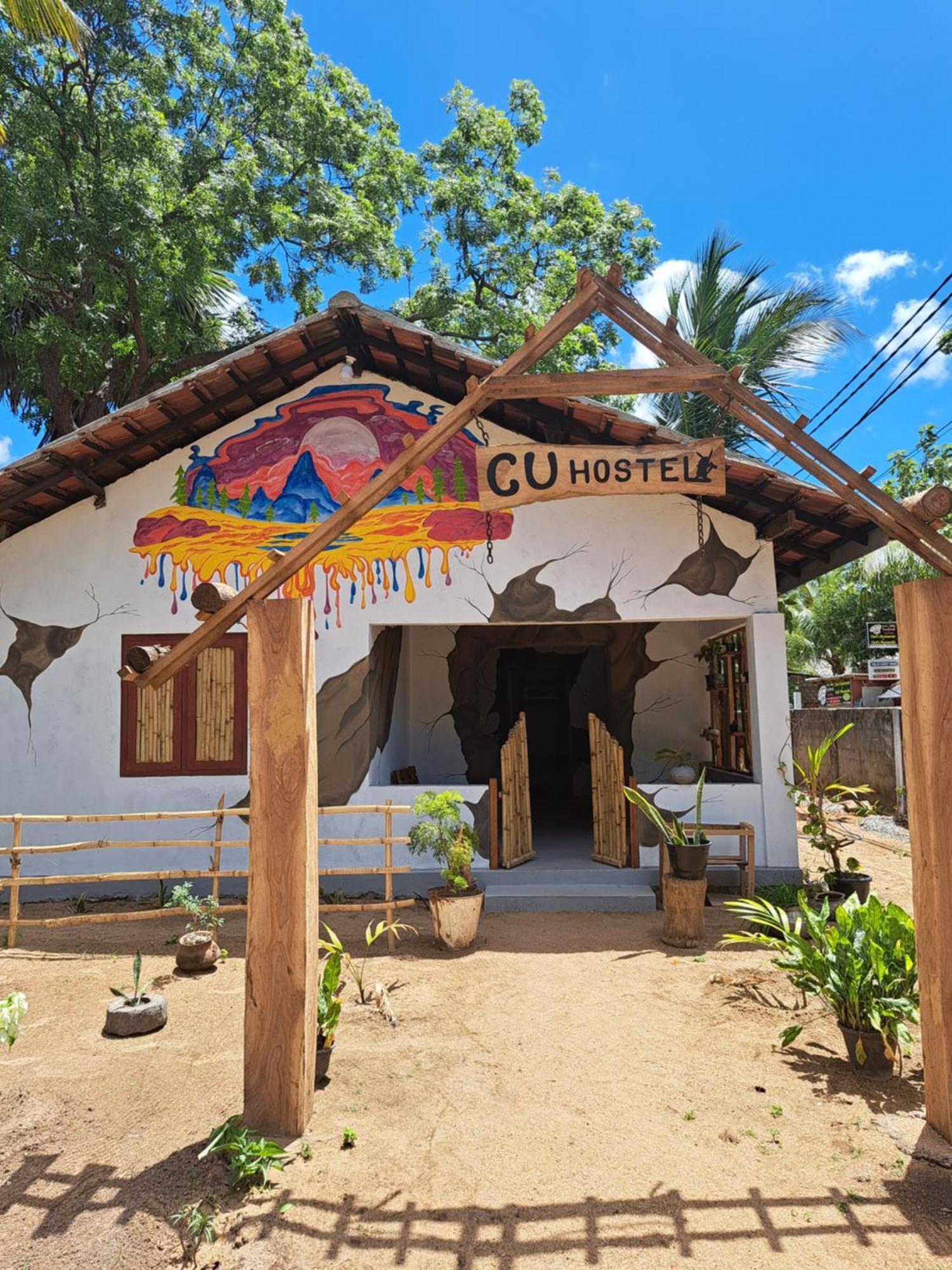 C U Hostel Trincomalee Bagian luar foto